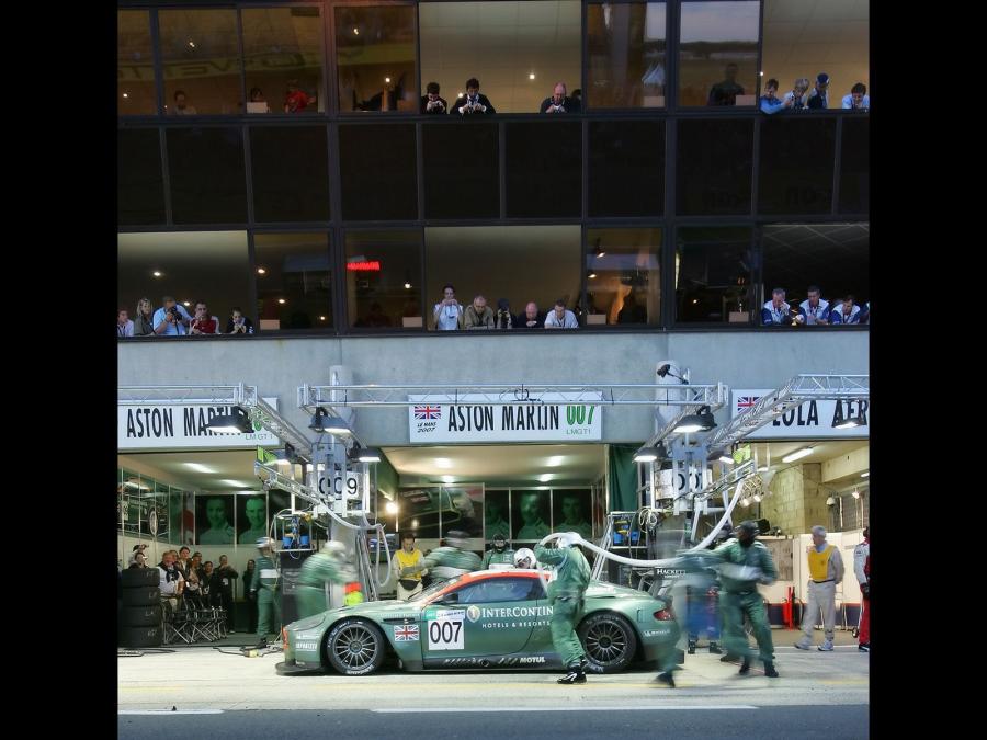  Aston Martin DBR9 Le Mans Winner 2007 года  (фото 10 из 21)
